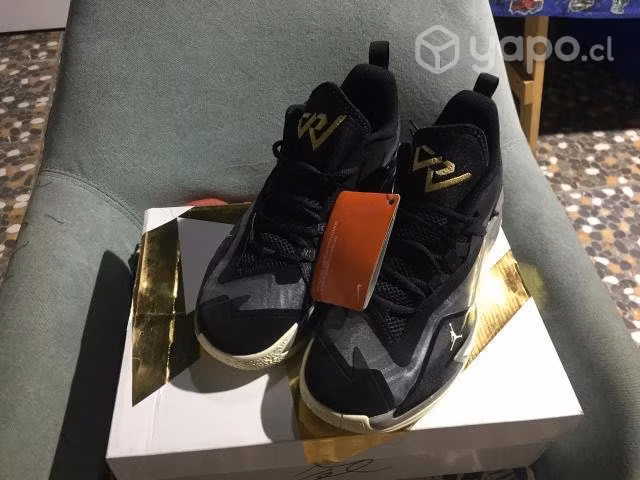 Zapatillas nuevas - Imagen 3