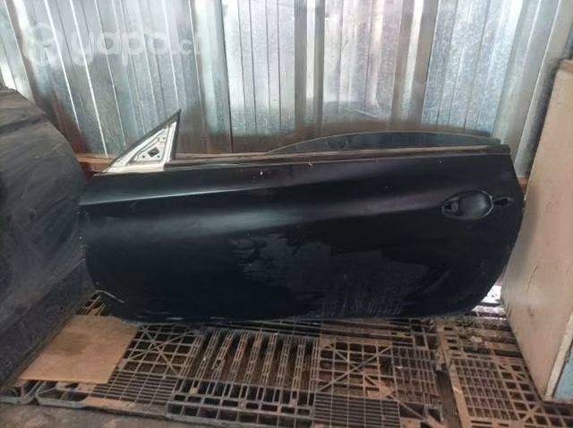 Hyundai génesis puertas lado chofer