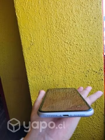 IPhone 11 blanco - Imagen 4