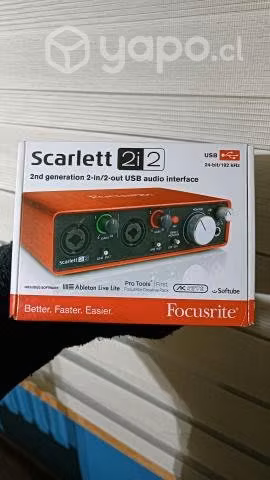 Interfaz focusrite 2i2 2da generación