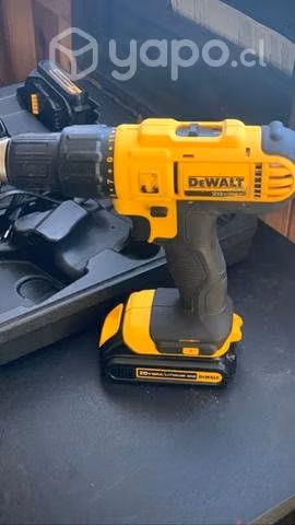 Taladro dewalt dcd776