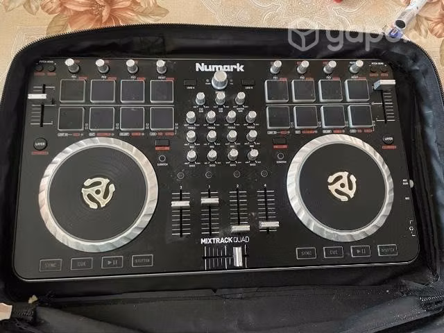 Mesa mezcladora Dj