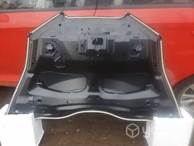 Capot Nuevo Nissan Leaf 2017