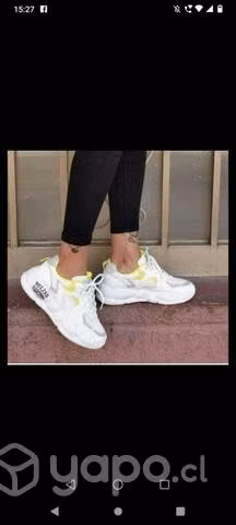 batidora y zapatillas - Imagen 2