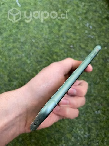 IPhone 11 con caja y cargador