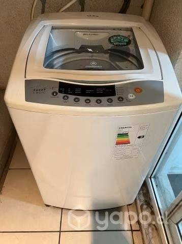 Lavadora 13.5 kilos Fuzzy Logic Mademsa
