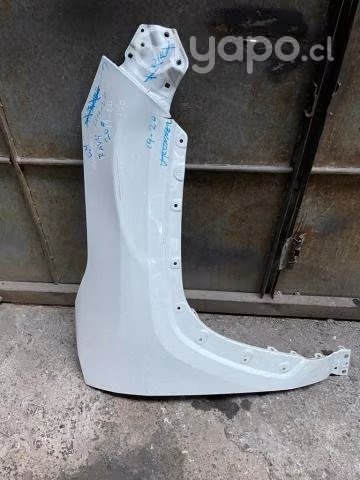 Tapabarro derecho toyota rav4 2020 original