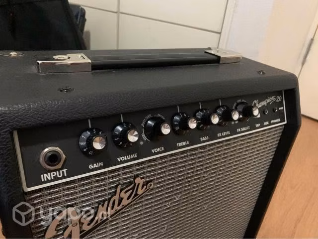 Amplificador Fender Champion 20 - Imagen 2