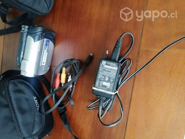 VIDEO CAMARA SONY DCR-DVD108 & Dos Bolsos Sony