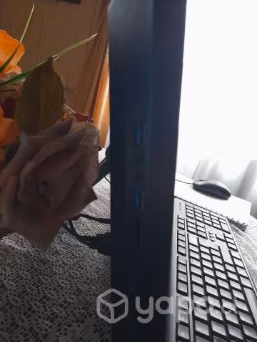 Computador de escritorio marca lenovo - Imagen 4