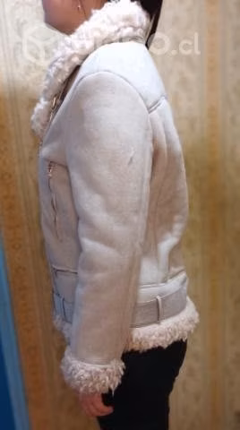 Chaqueta color nude estilo aviador