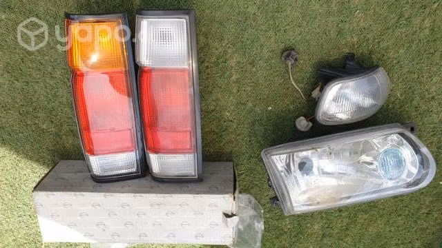 Farol foco trasero y delantero Nissan Terrano - Imagen 3