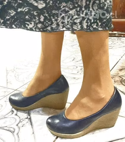 Zapato de cuero tipo reina - Imagen 2