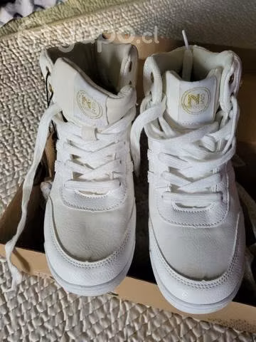 Zapatillas caña nuevas North star talla 36