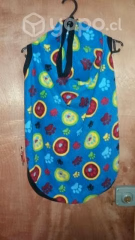Variedad capas mascotas diferente tallas