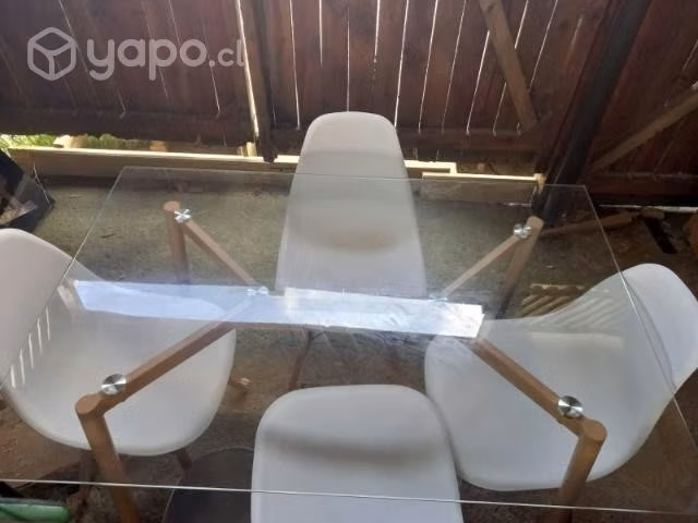 Muebles y artículos de hogar