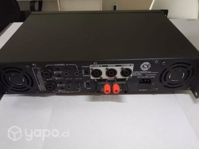Amplificador proco pax 400 poco uso