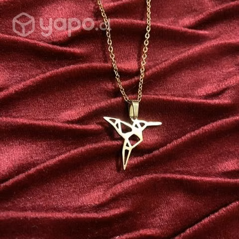 Collares más aritos y cadenas