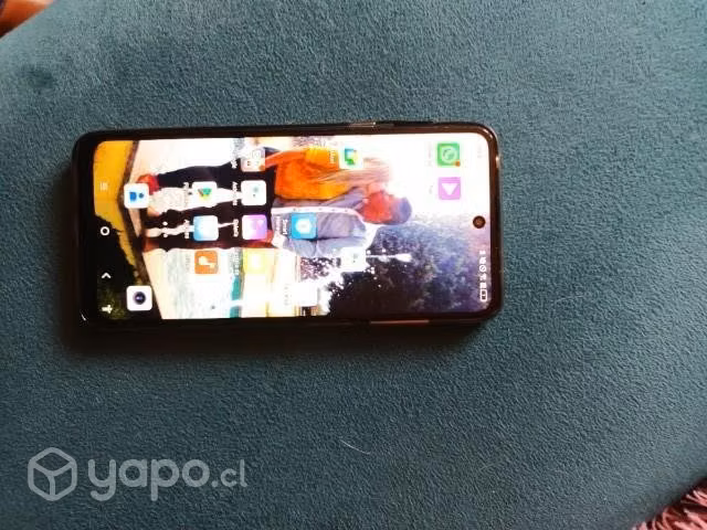 Celular marca TCL