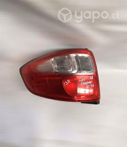 Foco trasero lh Fiat Strada 2015 2020
