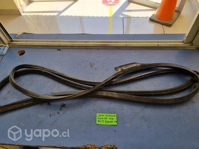 Goma contorno puerta delantera izquierda (TR1034)