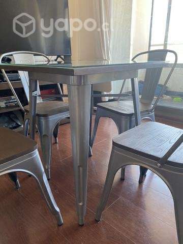Mesa con 4 sillas - Imagen 3