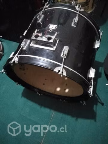 Bombo cb drums de 22 para añadir o ejecutar