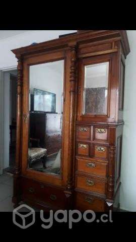 Hermoso Ropero antiguo - Imagen 2