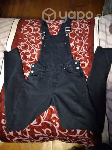 Jardinera negra de jeans talla S-M