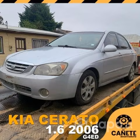 Máscara Kia Cerato 1.6 2006 G4ED