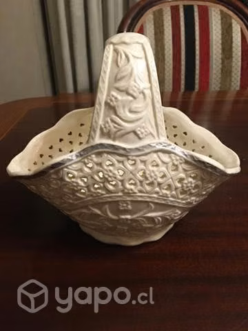 Cesta de cerámica italiana antigua