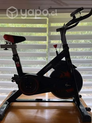 bicicleta estática casi sin uso