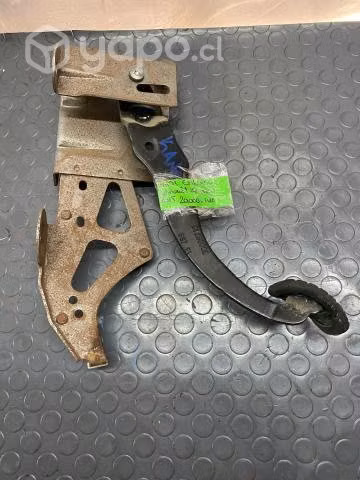 Pedal embrague Renault kangoo 2015