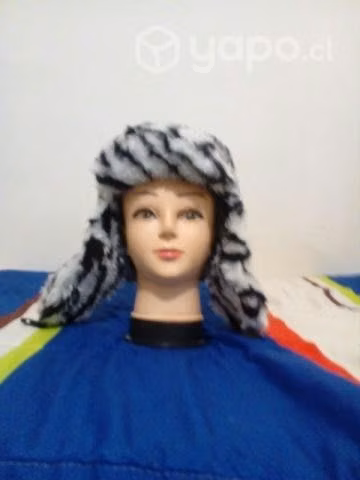 Variedad gorros peludos