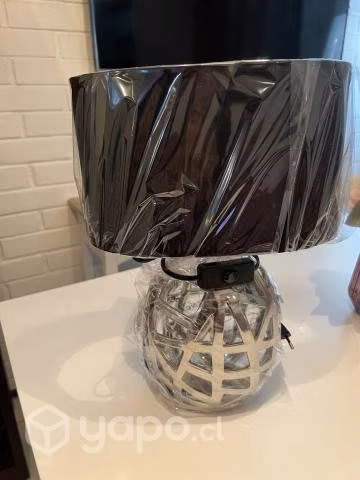 Lampara de mesa NUEVA.