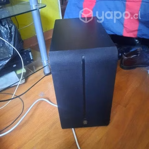 Sub bajo yamaha activo impecable - Imagen 2