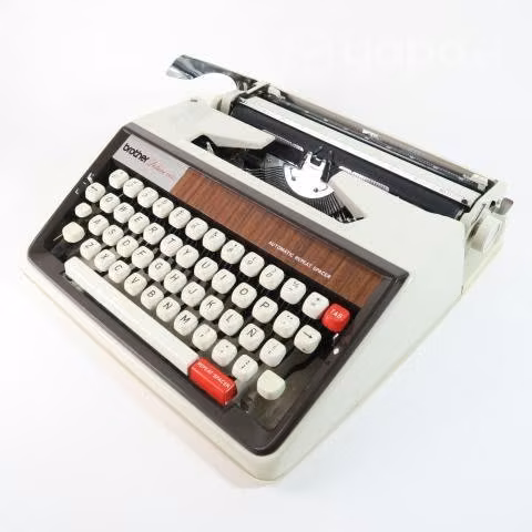 Maquina de escribir Brother deluxe 1350