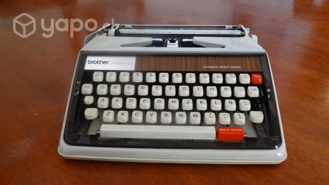 Maquina de escribir Brother deluxe 1350