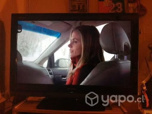 Tv. Sharp 32 P. con convertidor Smart Tv m/b