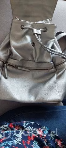 Mochila color plata Marquis