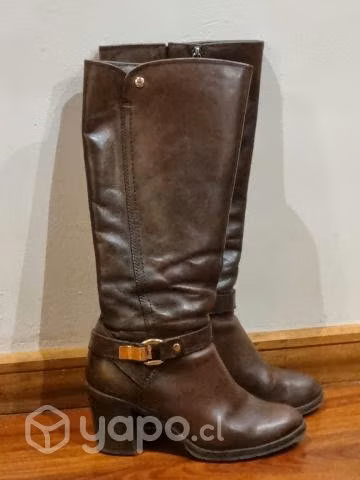 Botas marca Huss puppies