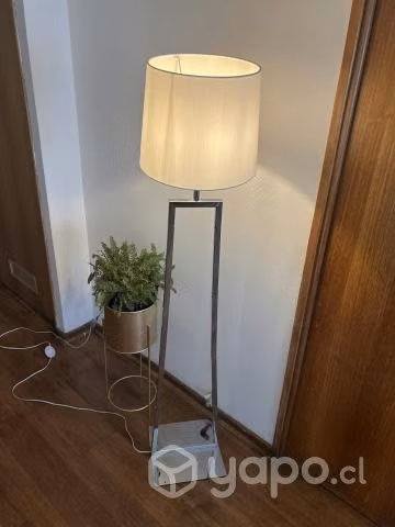 Lámpara de pie