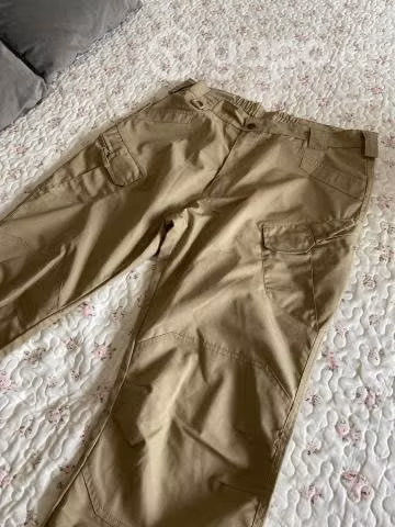 Pantalón táctico tipo PDI