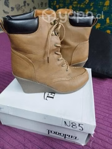 Botas
