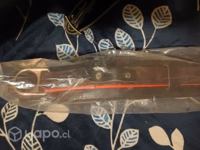 Cinturón y estrobo de cuero