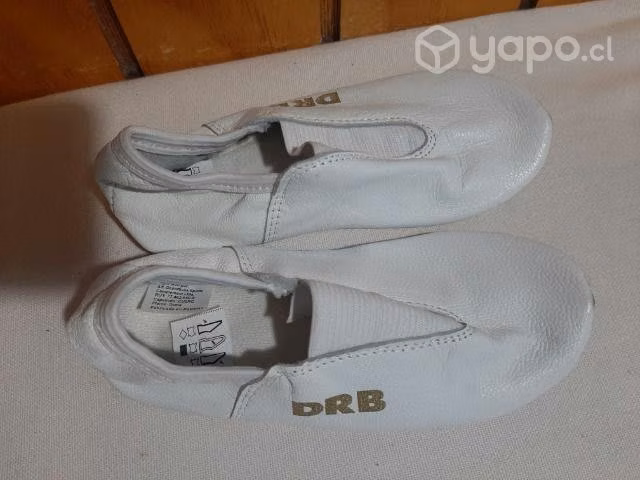 Zapatillas chicle marca DRB nro. 29 nuevas