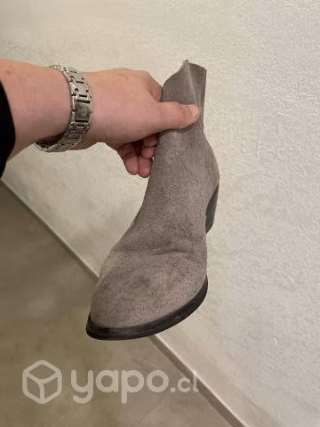 Botas grises