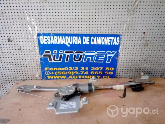 Cremallera alza vidrio puerta trasera derecha Grea