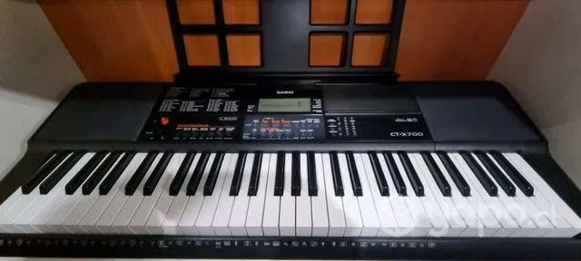 Teclado Casio CT-X700