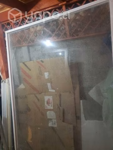 Mampara de vidrio